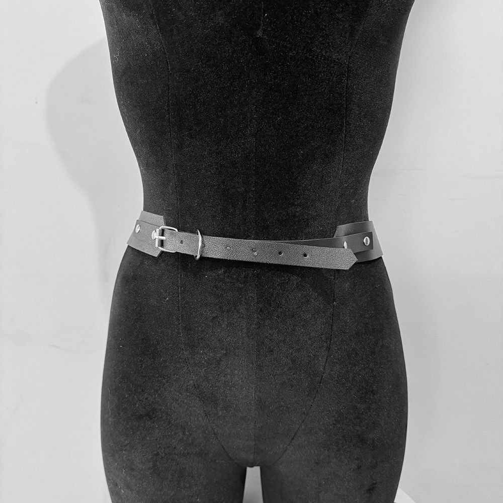 Adjustable PU leather waist belt rear detail